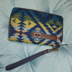 Pendleton Blue, Navy & Yellow Aztec Wristlet